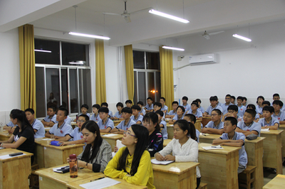 济南高新区海川中学:自管会纳新 又一批优秀学子脱颖而出