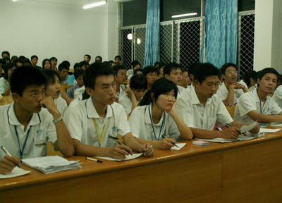 八卦下中国大学里的十大潜规则-中学教育论坛-杭州19楼