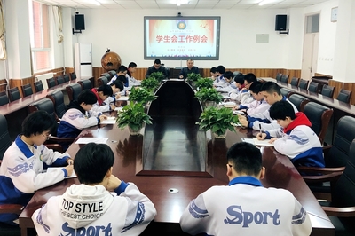 济南中学东校区新一届学生会选举圆满落幕，青春力量扬帆起航